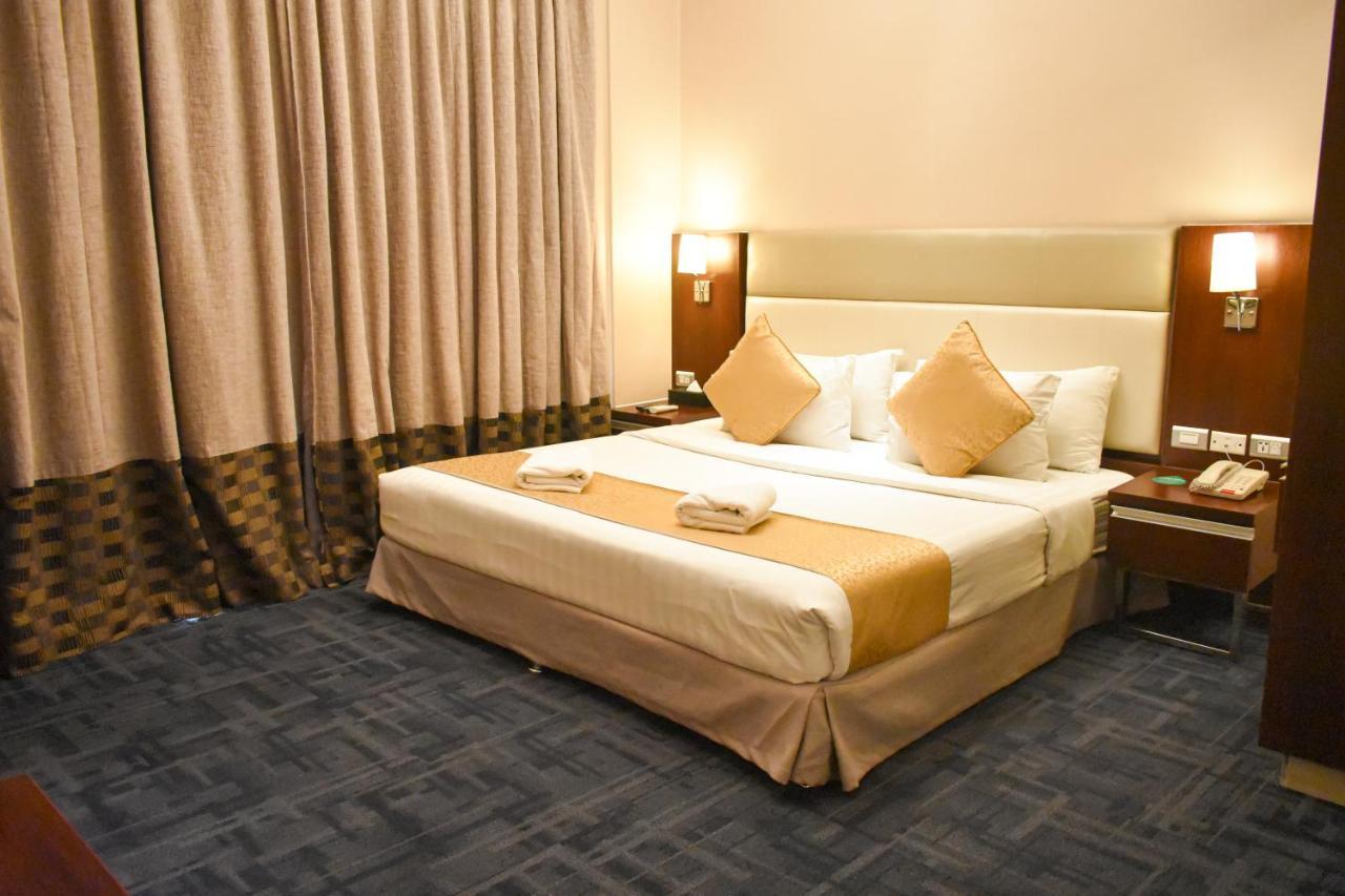 Mg Grand Hotel Олонгапо Екстериор снимка